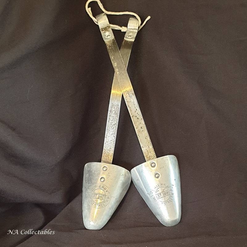 Vintage Schuhspanner Von Thierry Für Die Regent Street Vintage Schuhspanner Von Thierry Für Die Regent Street von NACollectables