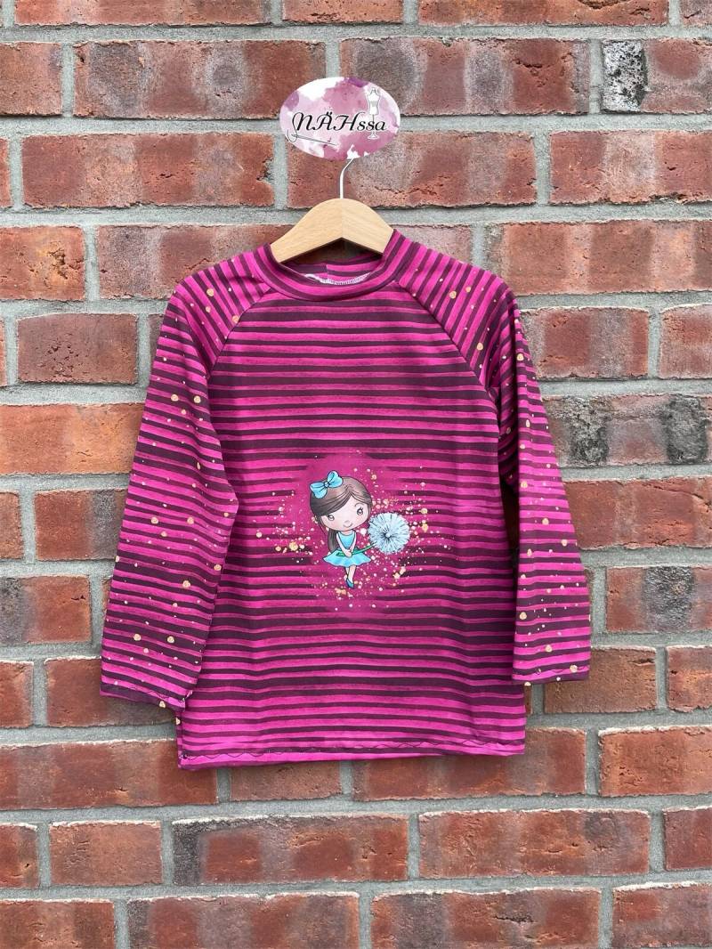 Pullover Größe 110 Pusteblumenmädchen Pusteblume Beere von NAEHssaDE