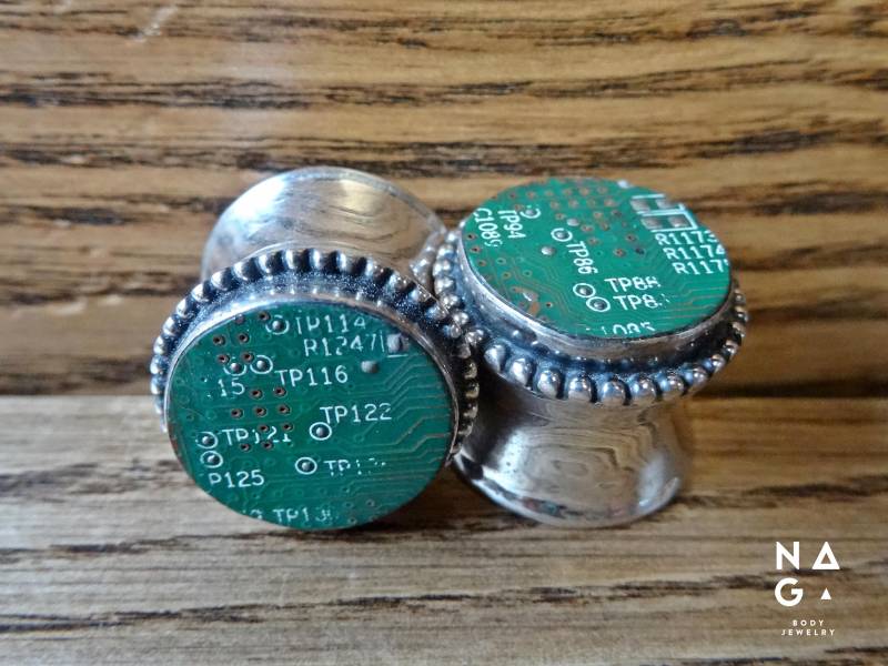 1 Paar Ohr Plugs 14 Mm Gauges - Silber Und Platine Double Flared Recycle von NAGABodyJewelry