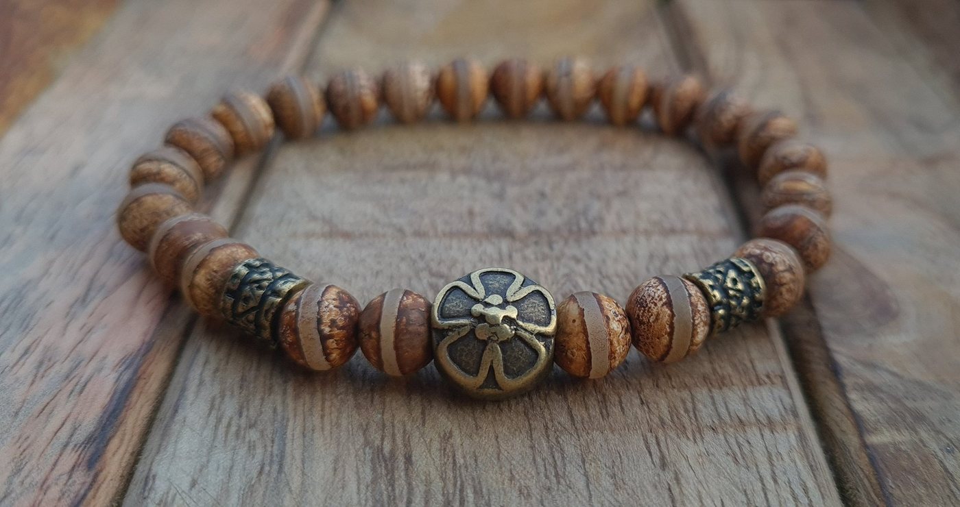 NAHLE Armband Tibet Achat Wikinger 8mm Naturstein Perlenarmband, handmade, dehnbares Band, made in Germany von NAHLE