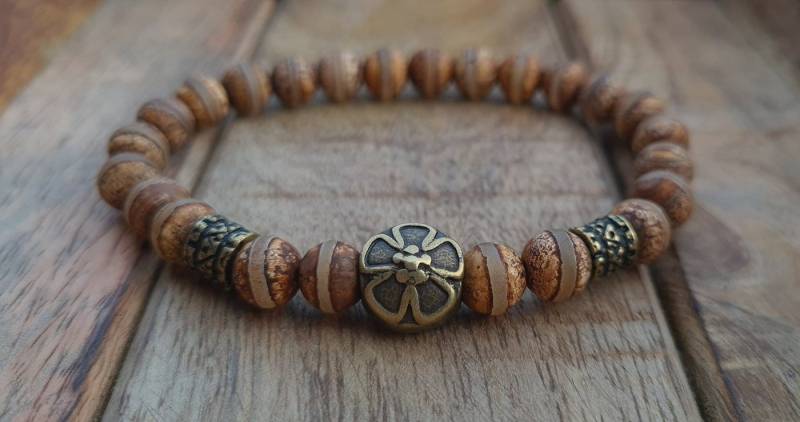 NAHLE Armband Tibet Achat Wikinger 8mm Naturstein Perlenarmband, handmade, dehnbares Band, made in Germany von NAHLE