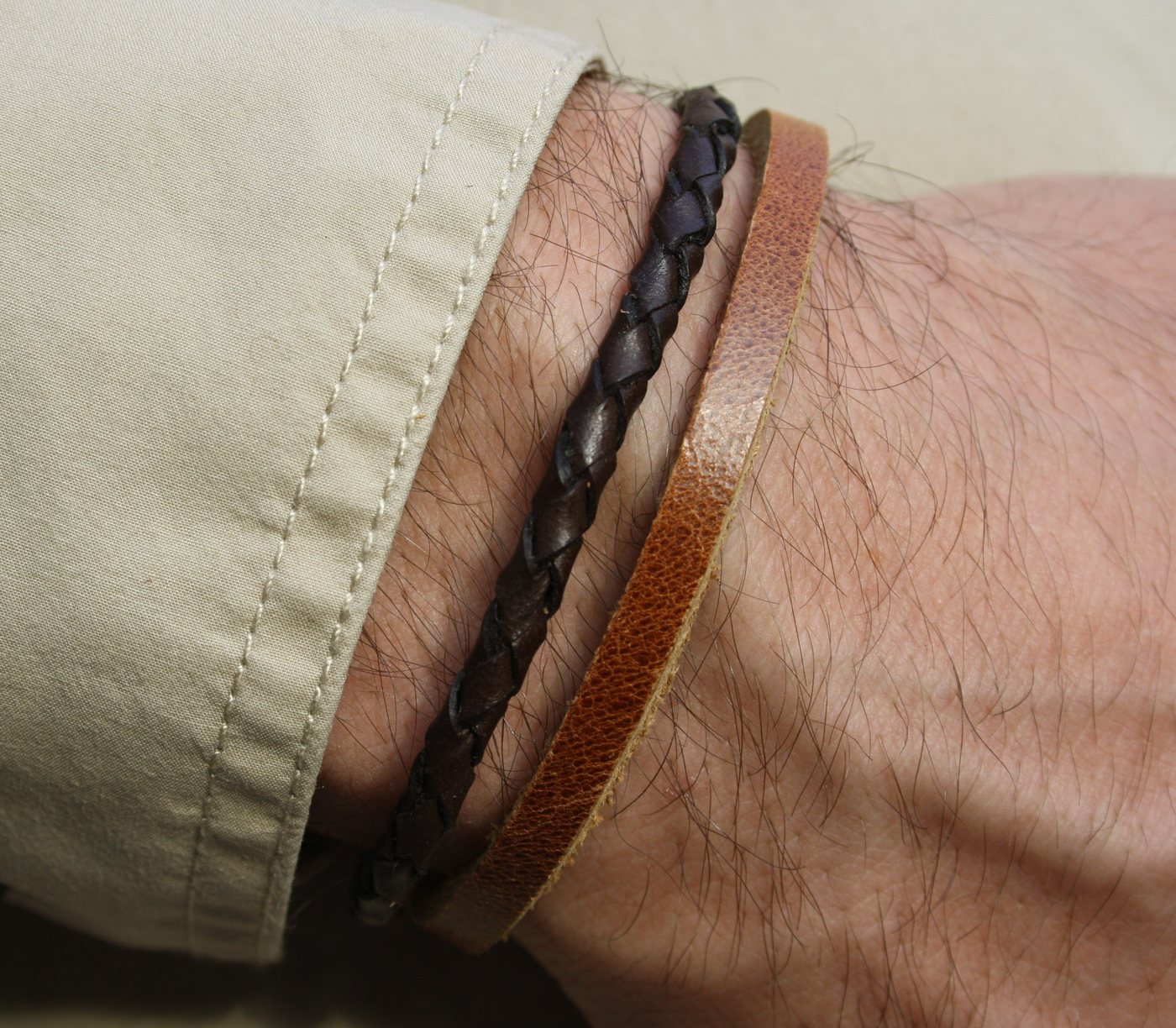 NAHLE Lederarmband Leder Armband (1-tlg., inkl. Schmuckbox), aus Echtleder, mit Magnetverschluss für ein sicheres verschließen von NAHLE