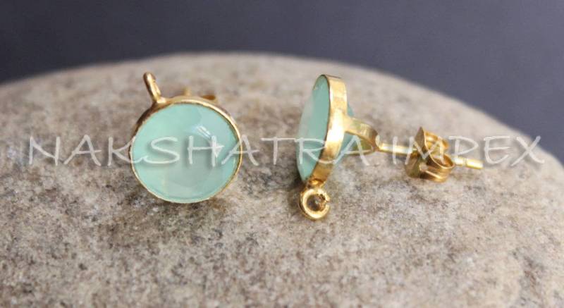 Aqua Hydro Quarz 10mm Rund Facettiert 925 Sterlingsilber Gold Plattiert Glatte Oberfläche Ohrstecker Mit Schleife von NAKSHATRAIMPEX