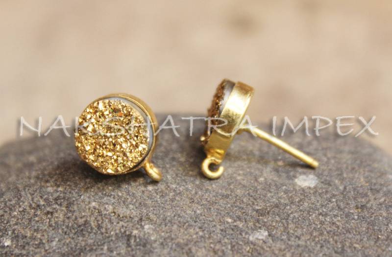 Goldene Beschichteten Druzy 10mm Rund Facettiert 925 Sterlingsilber Gold Plattiert Glatte Oberfläche Ohrstecker Mit Schleife von NAKSHATRAIMPEX