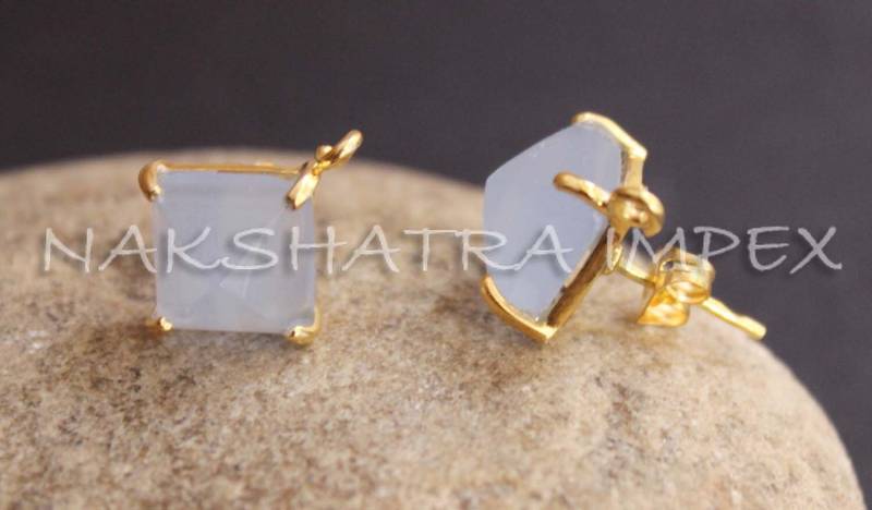 Lavendel Hydro Quarz 10mm Schleifen Pyramide Facettiert 925 Sterlingsilber Gold Plattiert Prong Einstellung Ohrstecker Mit von NAKSHATRAIMPEX