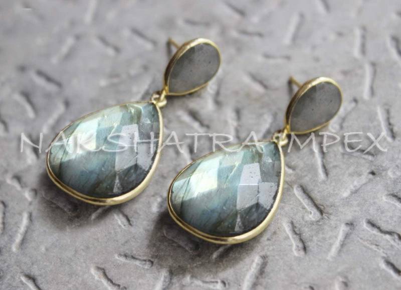 Natürliche Labradorit 9x12mm & 18x25mm Birne Briolette 925 Sterlingsilber Gold Plattiert Ohrringe Baumeln von NAKSHATRAIMPEX