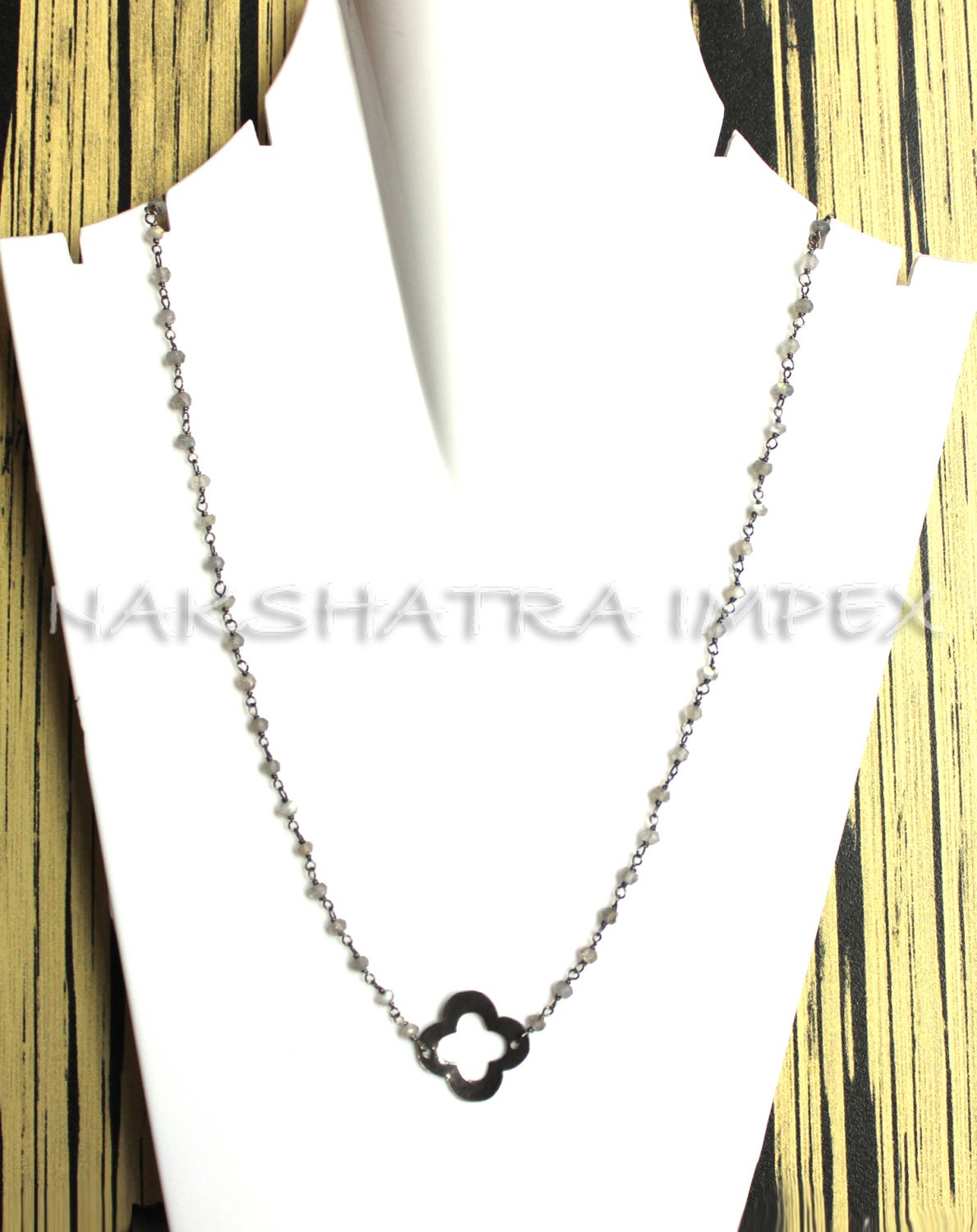 Natürliche Labradorit Rondelle Facette 925 Sterlingsilber Perlen Kette Oxidiert Halskette Mit Kleinen Größe Klee & 2-Zoll-Einsteller von NAKSHATRAIMPEX