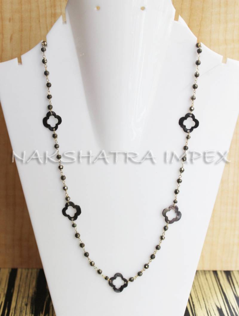 Natürliche Pyrit 6mm Rondelle Facette 925 Sterling Silber Perlen Kette Vergoldet Halskette Mit Oxidiertem Messing Klee Rund Um von NAKSHATRAIMPEX