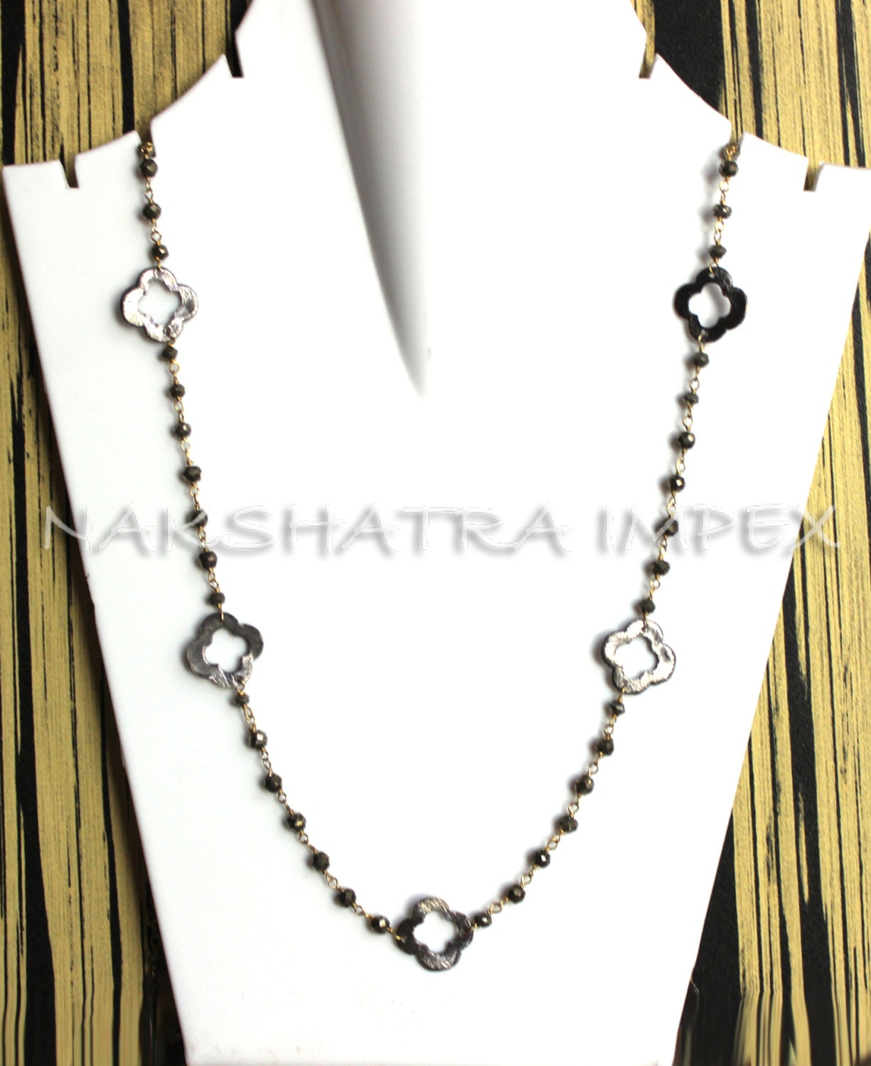 Natürliche Pyrit Rondelle Facette 925 Sterling Silber Perlen Kette Gold Vergoldet Halskette Mit Oxidierten Klee Rundum von NAKSHATRAIMPEX