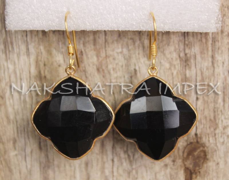 Natürlicher Schwarzer Onyx Kleeblatt Briolette 925 Sterling Silber Vergoldet Ohrhaken - Beste Qualität Echt Stein Draht Ohrringe von NAKSHATRAIMPEX