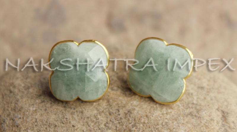 Natur Meeresgrün Milchig Aquamarin Kleeblatt Briolette 925 Sterling Silber Vergoldet Ohrstecker - Premium Aaa Wunderschöner Edelstein von NAKSHATRAIMPEX