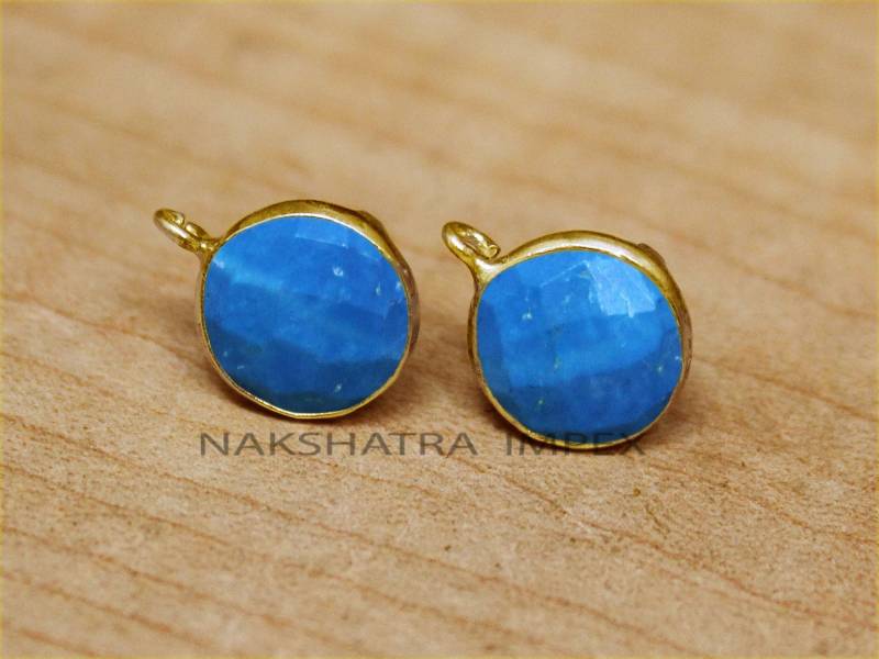 Ozean Hellblau Natur Türkis Rund Briolette 925 Sterling Silber Vergoldet Strukturierte Finish Ohrstecker Mit Schleifen - Schmuckzubehör von NAKSHATRAIMPEX