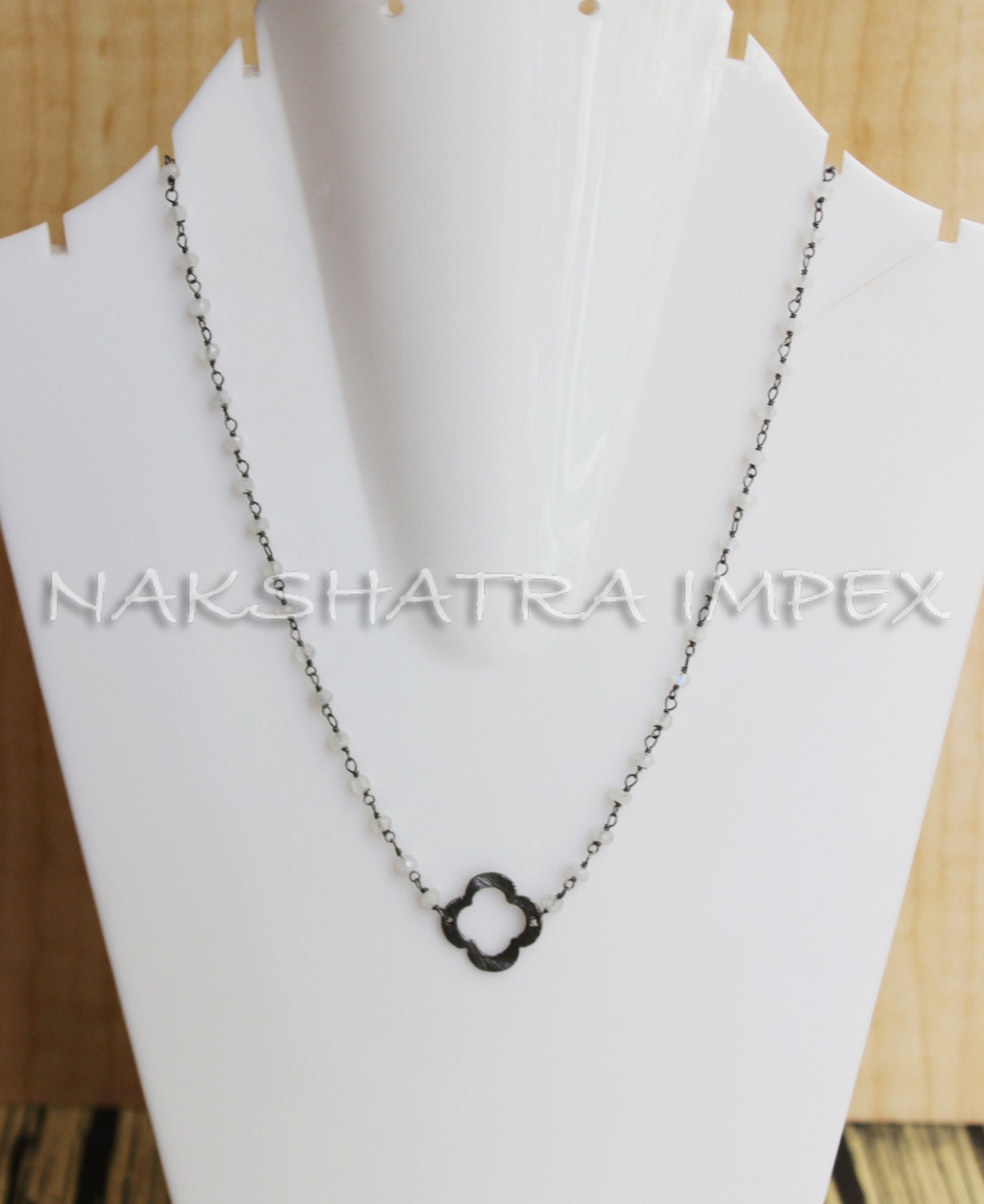 Regenbogen Mondstein Rondelle Facette 925 Sterlingsilber Perlen Kette Gunmetal Halskette Mit Geringen Größe Rotguss Sterling Klee & 2" Einsteller von NAKSHATRAIMPEX