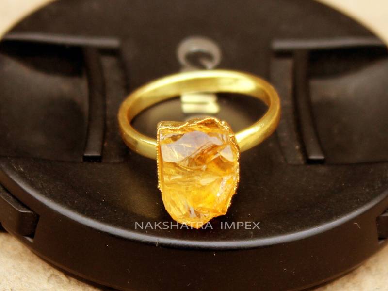 Rohe Citrin Ringe. Sommer Schmuck. Statement Edelstein Ring. November Geburtsstein. 24K Gold Filled Geschenk. Boho Style Designer Ringe von NAKSHATRAIMPEX