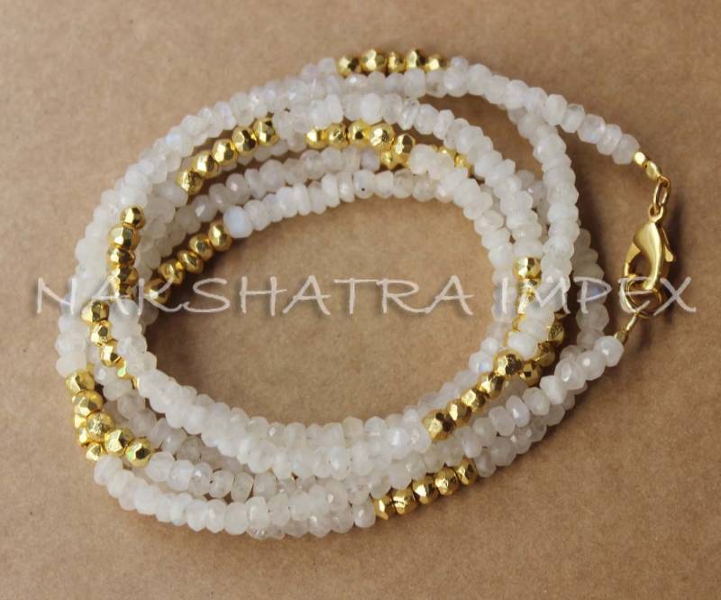 Wunderschöner Regenbogen Mondstein & Goldener Pyrit 3-4mm Roundel Facettierte Perlen Vergoldete Halskette von NAKSHATRAIMPEX