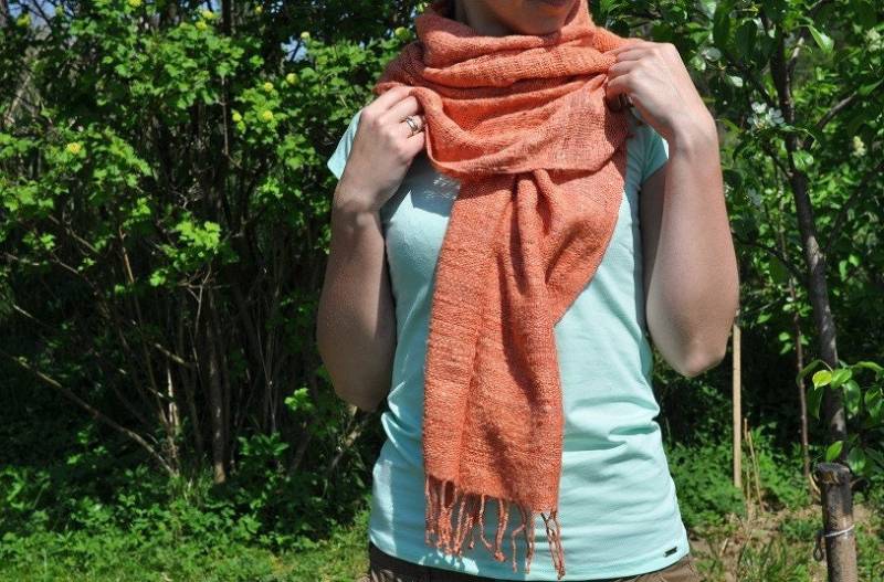 Saba Seidenschal Queen Eleni Coral 45x200 Fair Trade Handmade Saba Seidenschal Queen Eleni Coral 45x200 Fair Trade Handmade von NAMAQUAPL