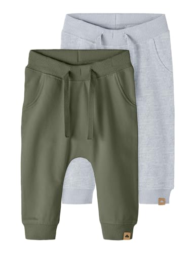 NAME IT Unisex Baby Nbntakki 2p Pant Noos Sweathose, Light Grey Melange/Pack:deep Lichten Green, 80 EU von NAME IT