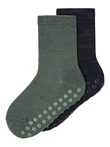 Name It Jungen NMMWAK Wool 2 Pack W/Non Skid XXIII Socken, Beetle/2P BEETLE+ Blue Graphite, 22/24 von NAME IT