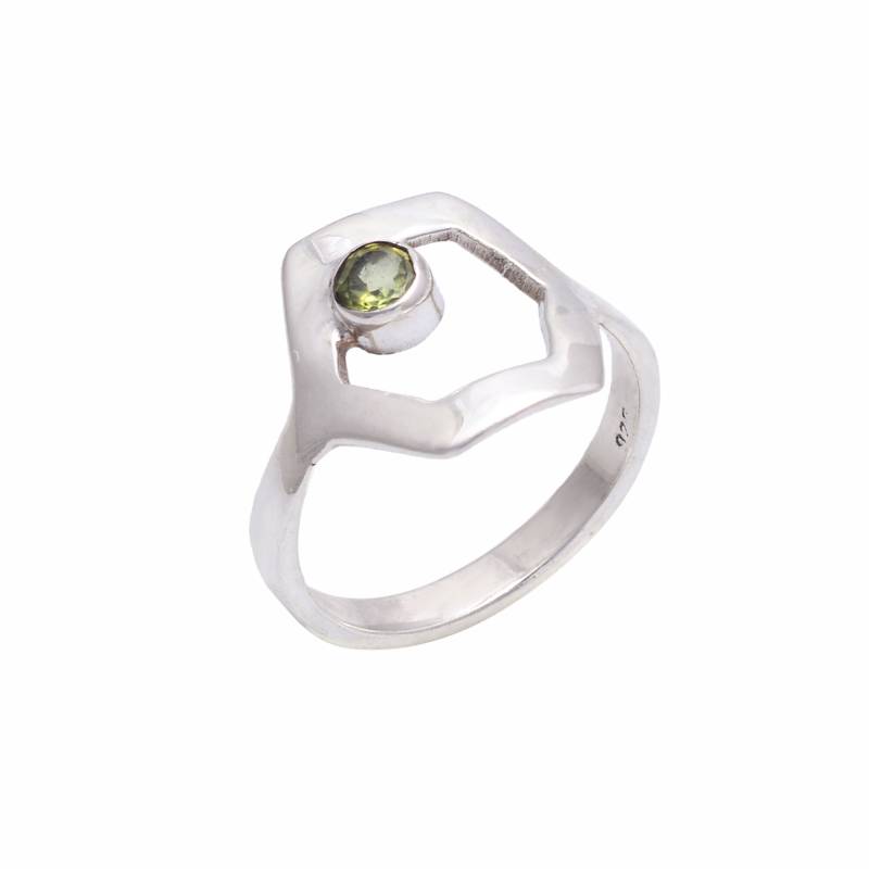 925 Solid Sterling Silver Green Peridot Gemstone Ring - -Engagement Mens Ring-Us Size 7.75 von NAMOSILVERCREATION