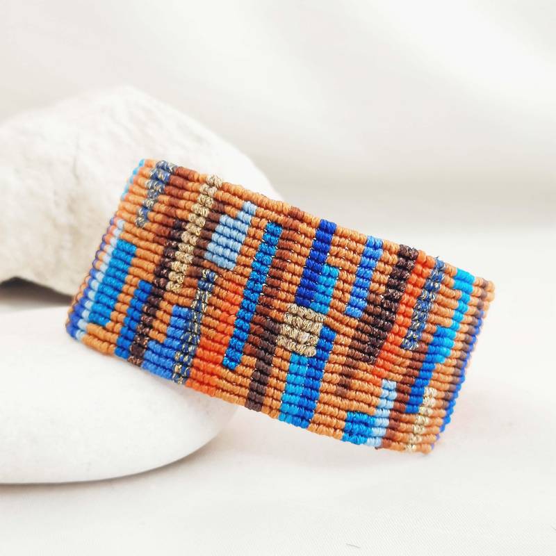 Patchwork Makramee Armband-Modern Boho Fiber Art von NANAKOSMIDI