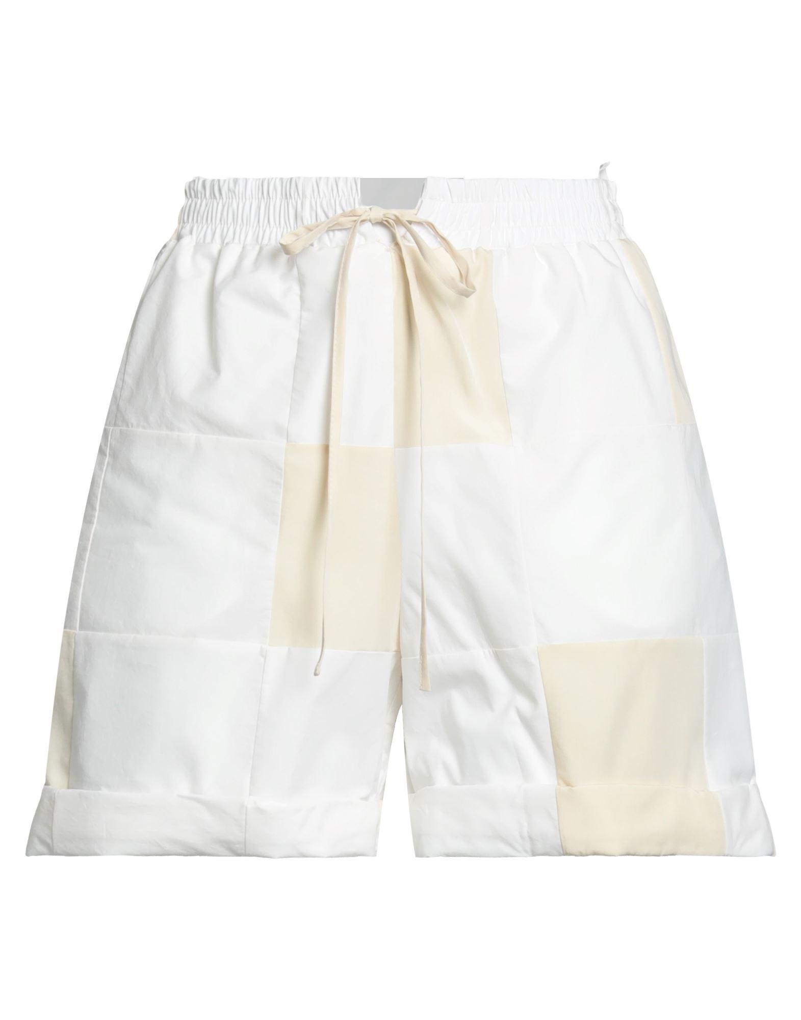 NANUSHKA Shorts & Bermudashorts Damen Off white von NANUSHKA