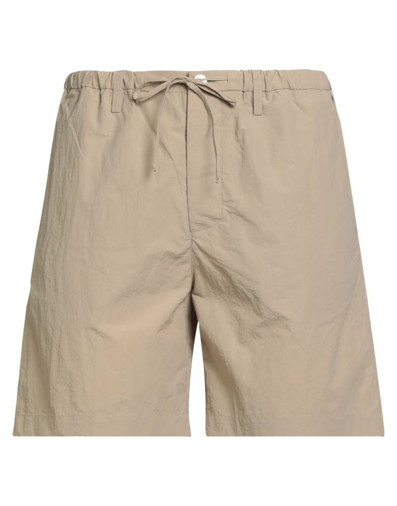 NANUSHKA Shorts & Bermudashorts Herren Beige NANUSHKA Shorts & Bermudashorts Herren Beige von NANUSHKA