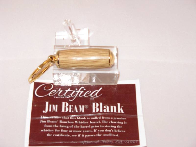 Handgemachte Geheimfach Pillenbox Schlüsselanhänger | 24Kt Gold Finish | Zertifizierter Jim Beam Blank Handgemachte Geheimfach Pillenbox Schlüsselanhänger | 24Kt Gold Finish | Zertifizierter Jim Beam Blank von NATNICARTISANS