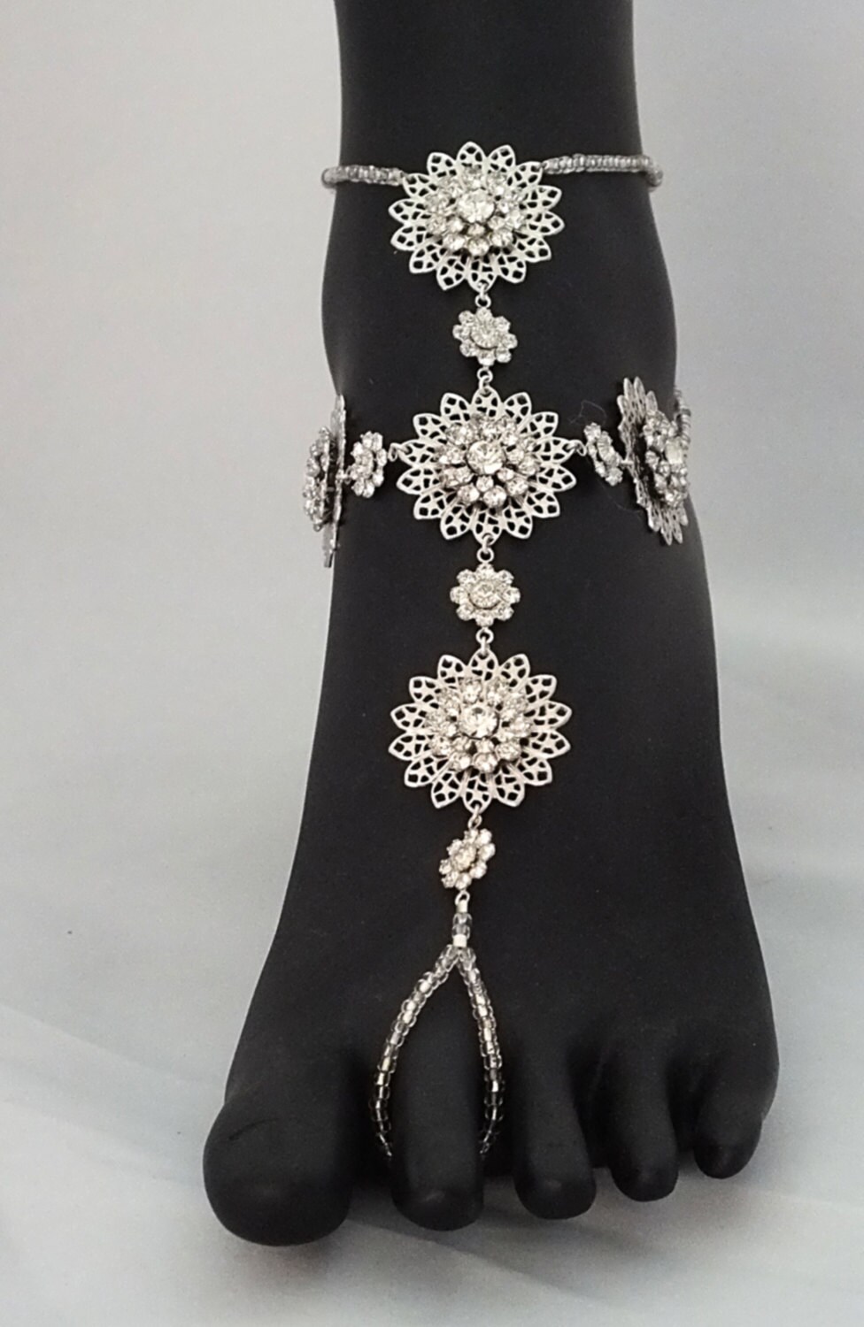 Verzauberte Barfuss Sandalen, Fuß-Schmuck von NAWaterman