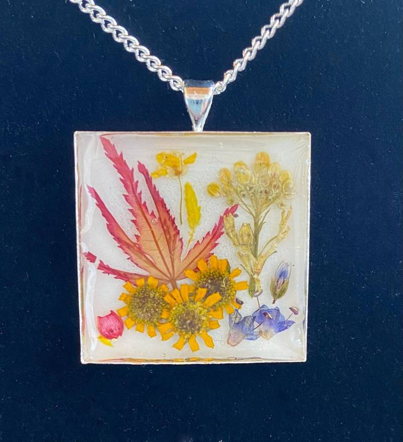 Anhänger Mit Echten Blumen Anhänger Mit Echten Blumen von NArtMade