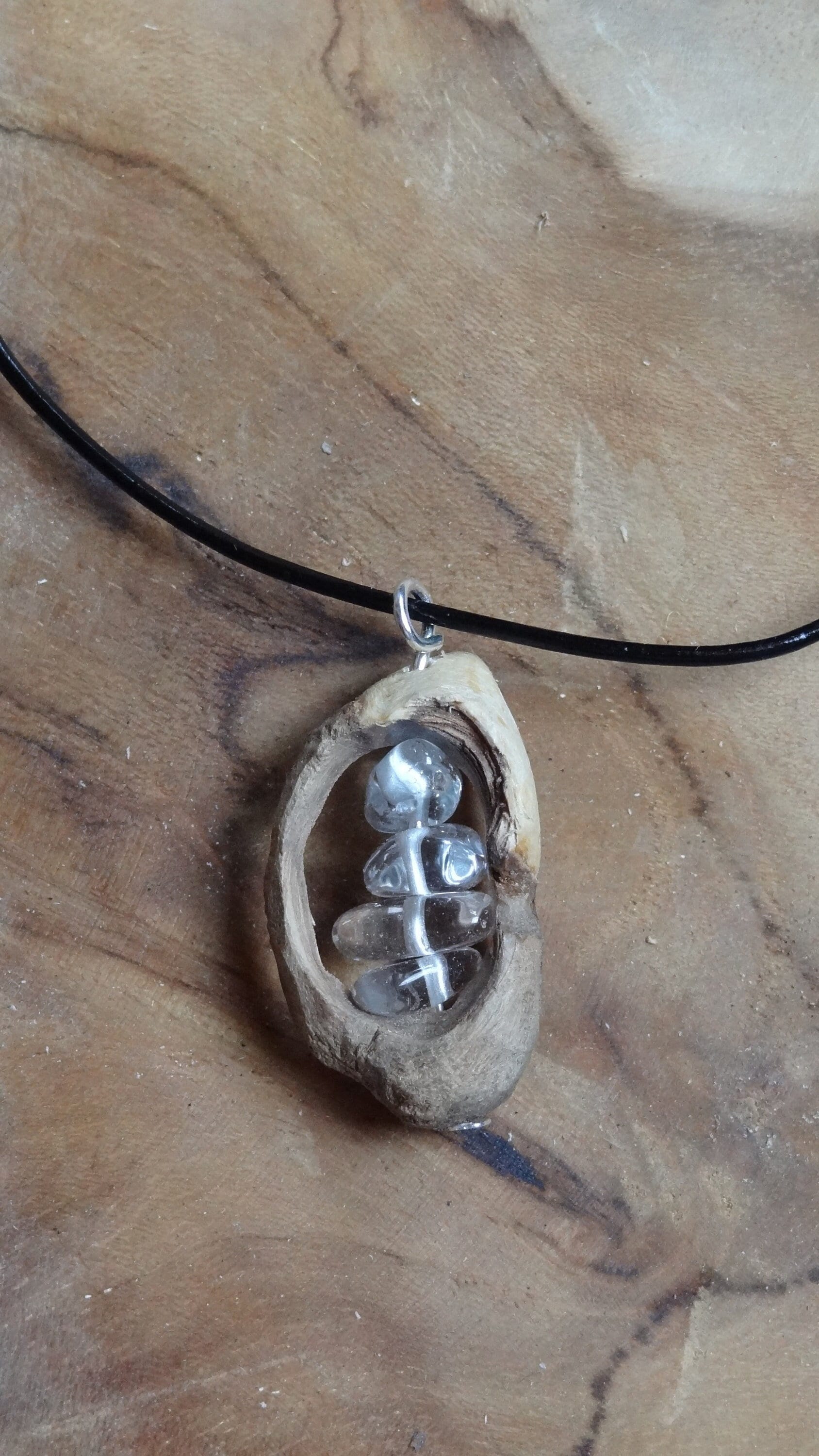 Baumperle, Naturschmuck, Holzschmuck, Schmuck Aus Holz, Edelsteine, Kettenanhänger von NAsTURid