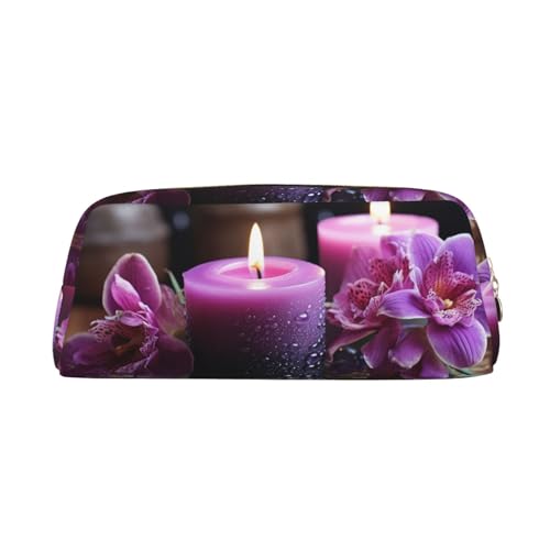NBCCDVSH Leder-Federmäppchen mit Reißverschluss, stilvoller Stifthalter, ästhetisches Federmäppchen für Damen und Herren, Leder-Federmäppchen mit lila Blumen und Kerzen, Stifteetui für Arbeit, Büro NBCCDVSH Leder-Federmäppchen mit Reißverschluss, stilvoller Stifthalter, ästhetisches Federmäppchen für Damen und Herren, Leder-Federmäppchen mit lila Blumen und Kerzen, Stifteetui für Arbeit, Büro von NBCCDVSH