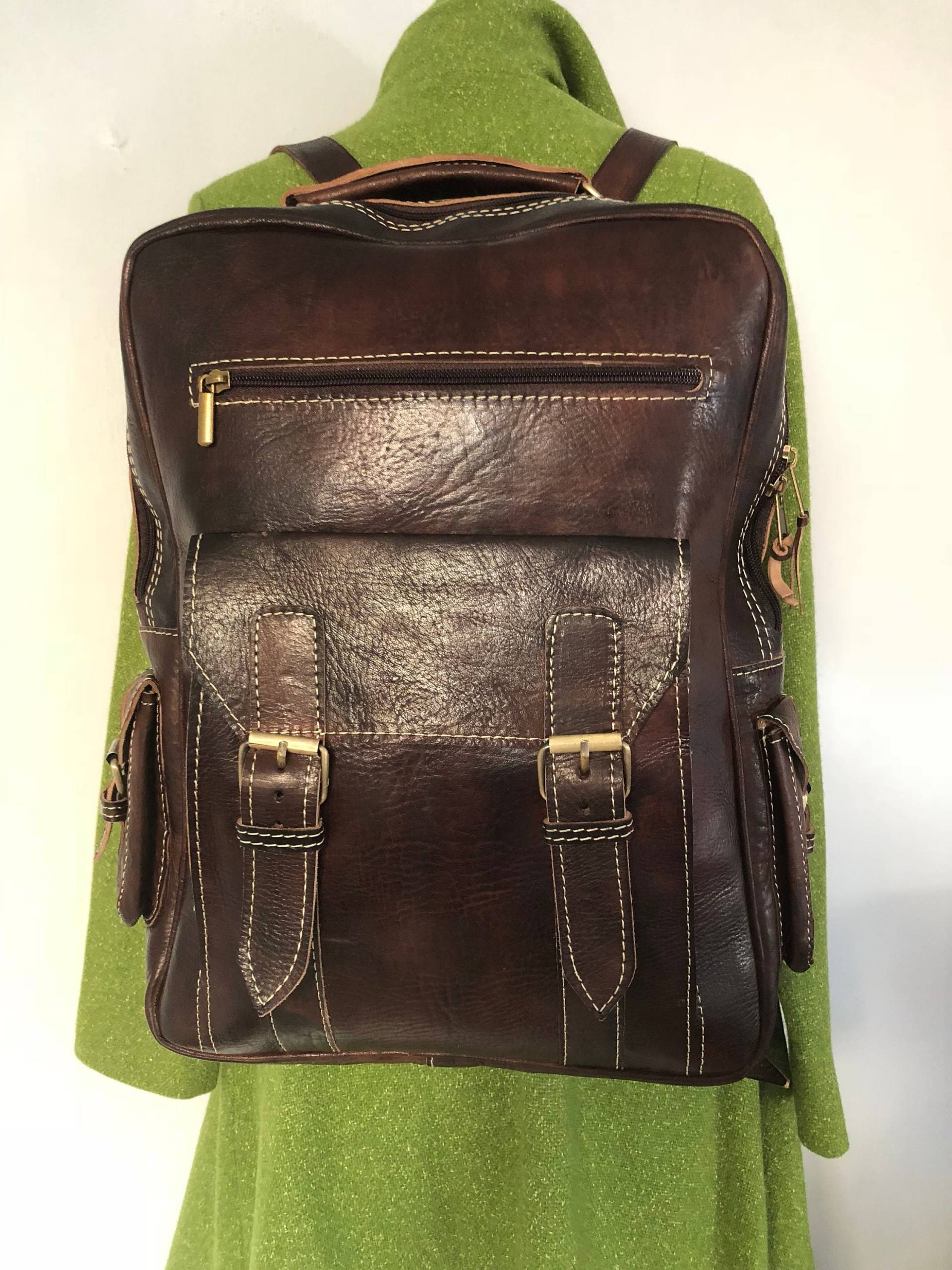 Brauner Leder Rucksack Großer Rucksack. Unisex von NCLEATHERBYNOUR