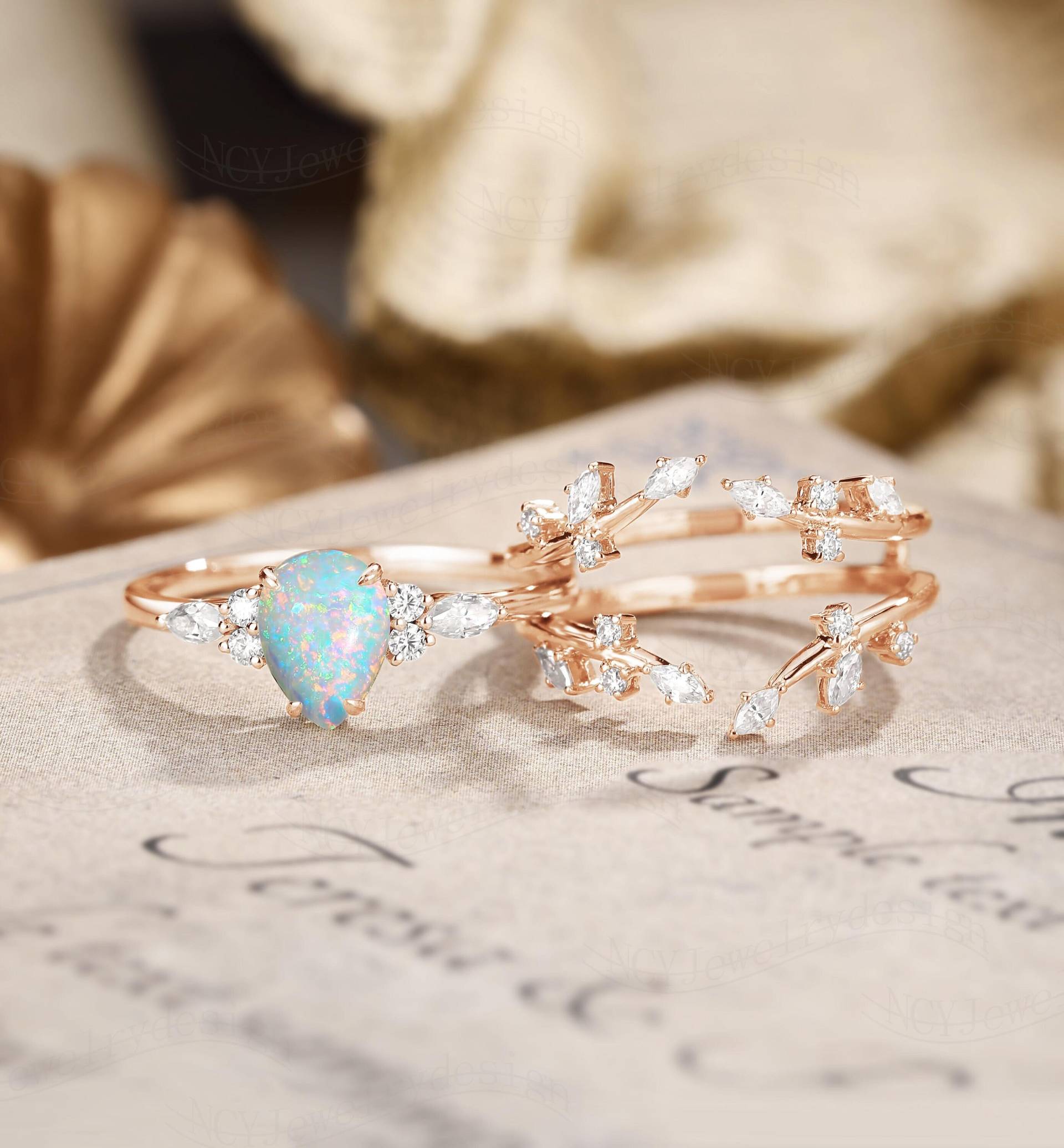 Birne Opal Verlobungsring Set, Natürlicher Ring, Marquise Diamant Blatt Verstärker Zweig Ring Rose Gold, Zarter von NCYJewelrydesign