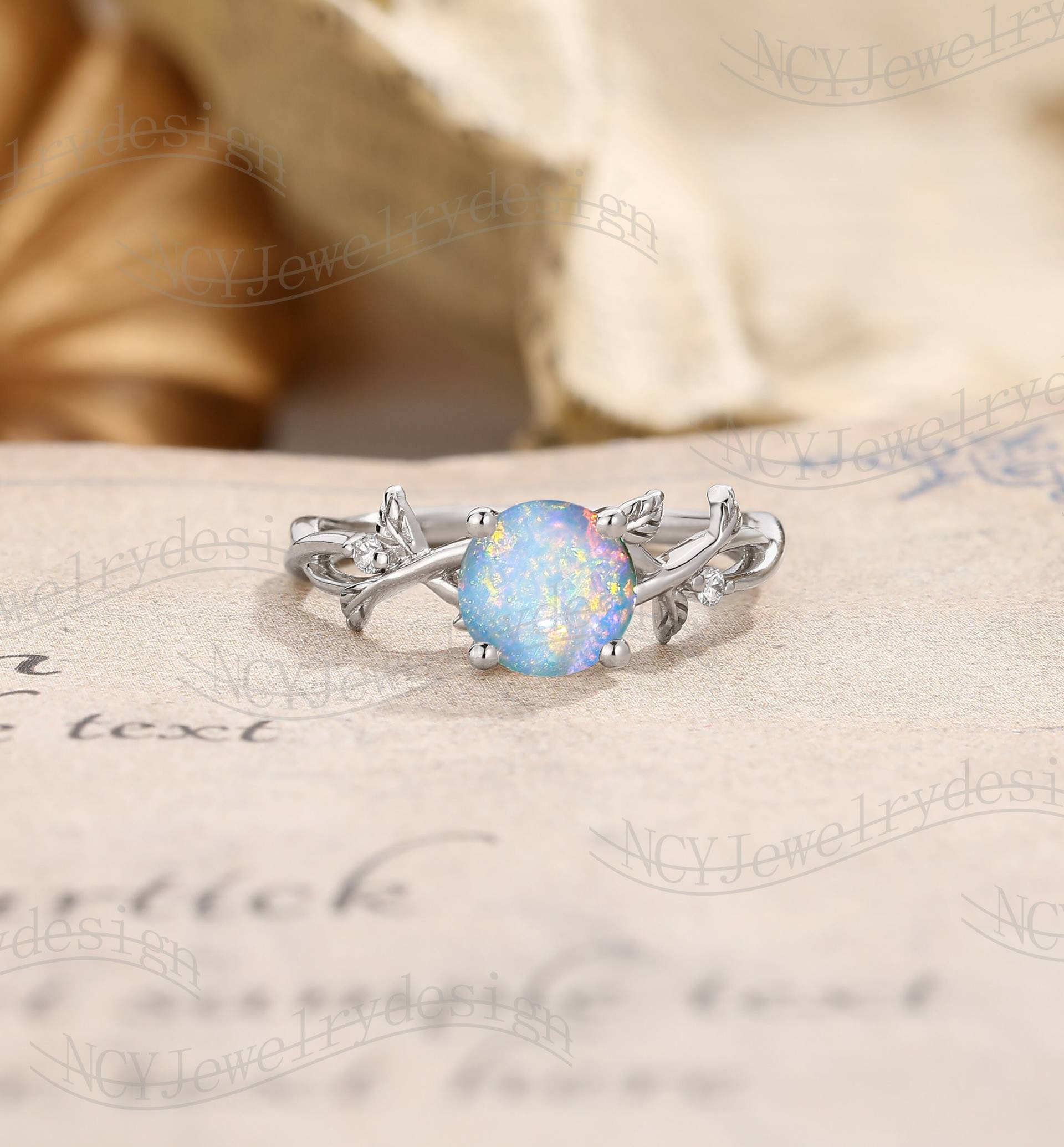 Floraler Opal Verlobungsring, Runder Ring Weißgold, Gedrehter Blatt Ring, Ast Zarter Verlobungsring von NCYJewelrydesign