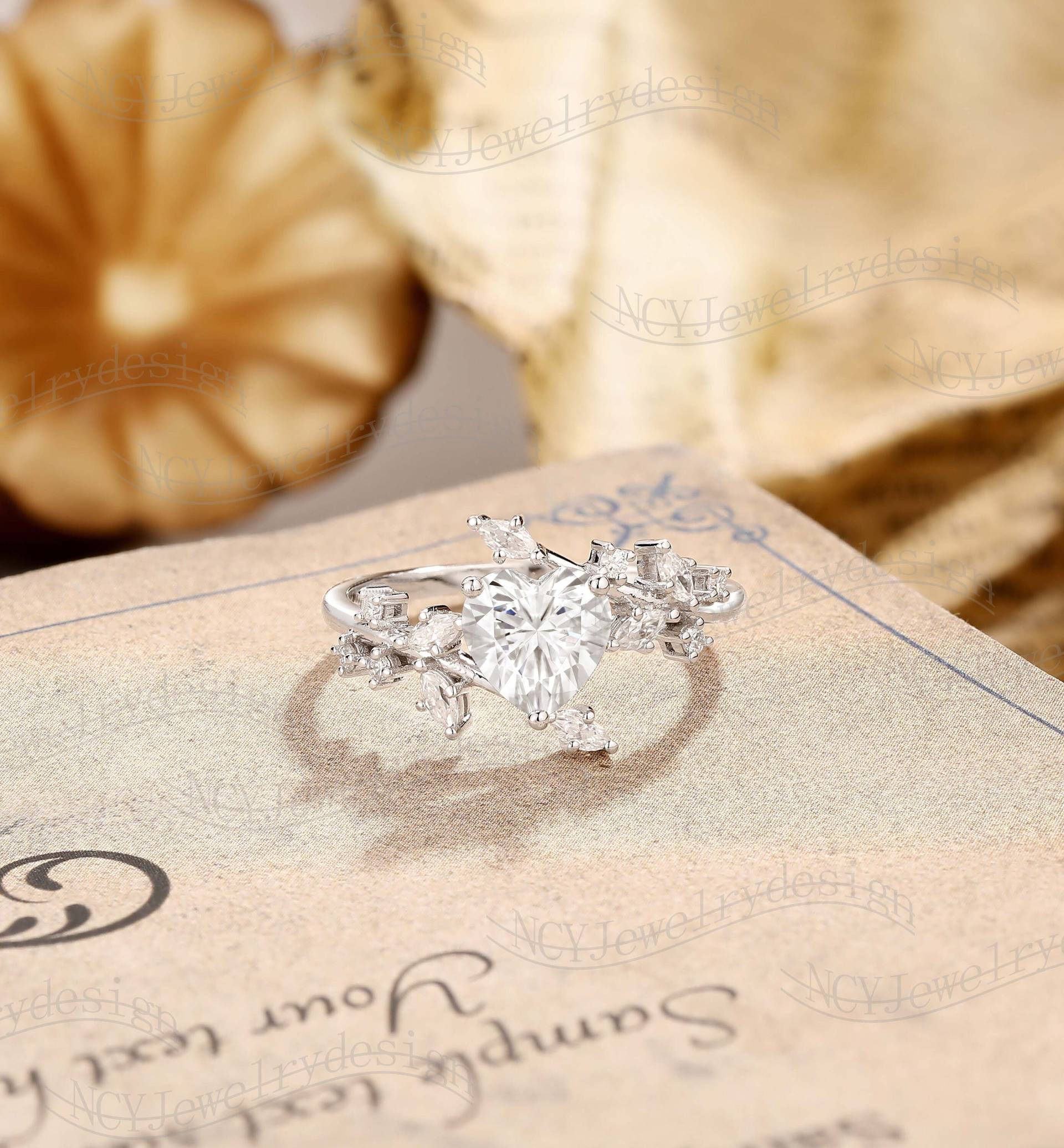 Herz Moissanit Verlobungsring, Blatt Ring Weißgold, Zweig Ast Ring, Vine Promise Natur Inspirierter von NCYJewelrydesign