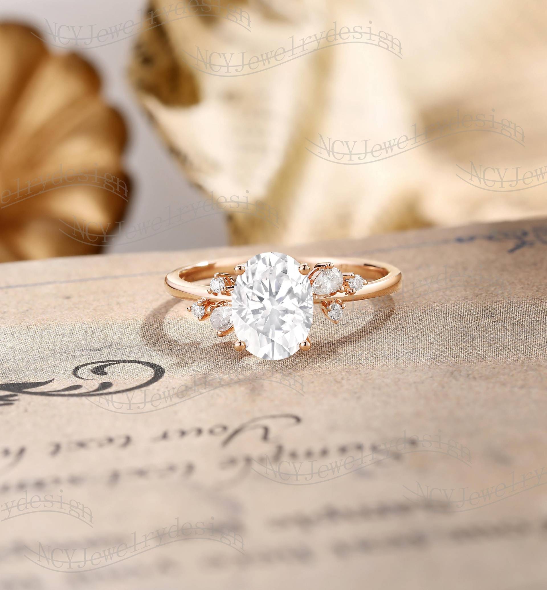 Ovaler Moissanit Verlobungsring, Twig Ring Roségold, Zarter Ring, Vintage Diamant Versprechen von NCYJewelrydesign