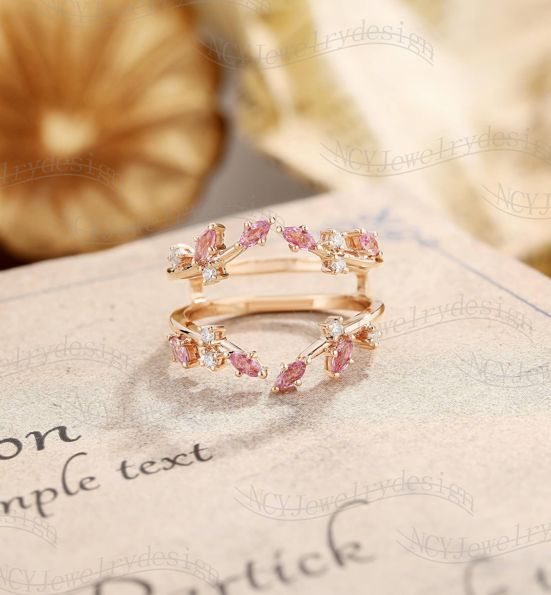 Rosa Saphir Enhancer Band, Floral Ring Rosegold, Blatt Ast Moissanit Ring, Hochzeitsband, Blumen Passender von NCYJewelrydesign