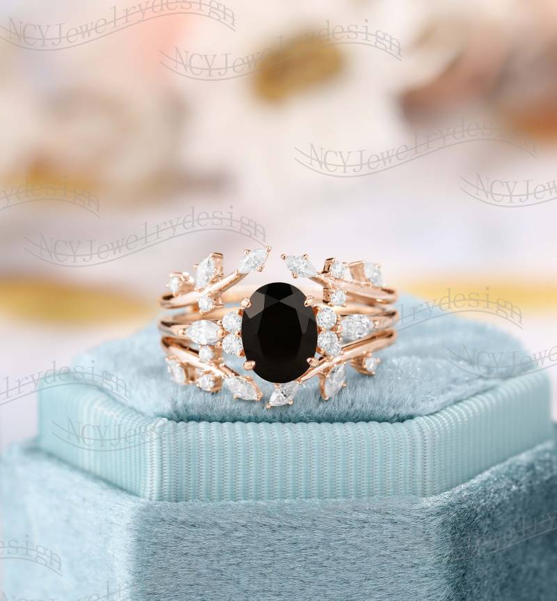Schwarzer Onyx Verlobungsring Set, Ast Ring, Blatt Enhancer Ehering, Rosegold Oval Ring von NCYJewelrydesign