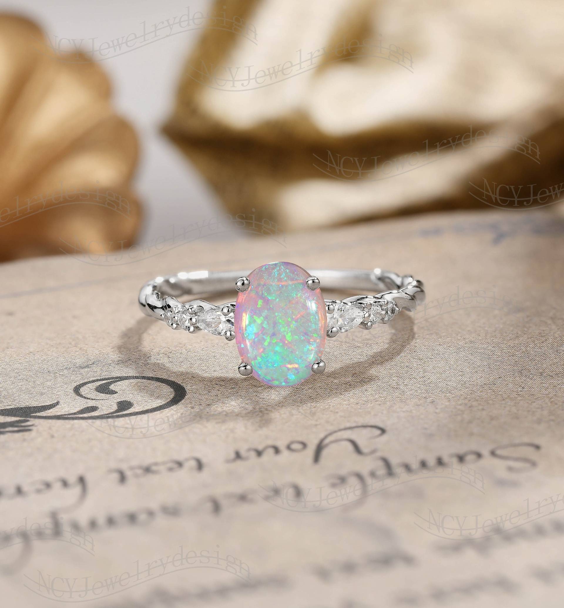 Vintage Opal Verlobungsring, Ovaler Opalring, Gedrehter Moissanite Ring, Birnen Diamant Weißgoldring, Seilring, Handgemachter Ring von NCYJewelrydesign