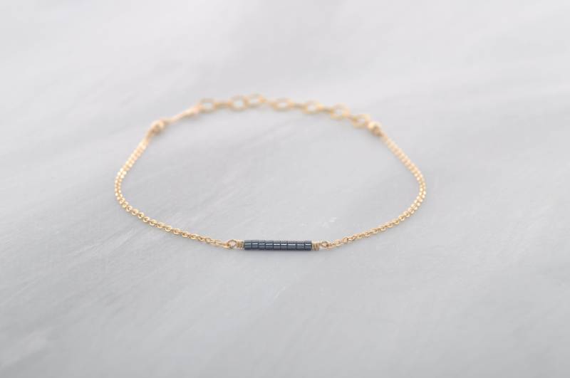 Filigranes Armkettchen Mit Grauem Hämatit | -Imitat, Verstellbar, 14K Gf, Rosé Gf Und Sterling Silber Filigranes Armkettchen Mit Grauem Hämatit | -Imitat, Verstellbar, 14K Gf, Rosé Gf Und Sterling Silber von NECKLESSARY