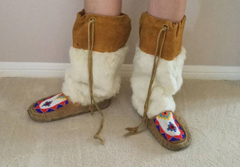 Vintage Mokassins/Waden Perlen Kaninchenfell von NEONBULL