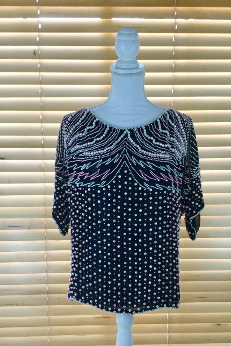 Vintage Perlen Weiß Und Rosa Top von NEONBULL