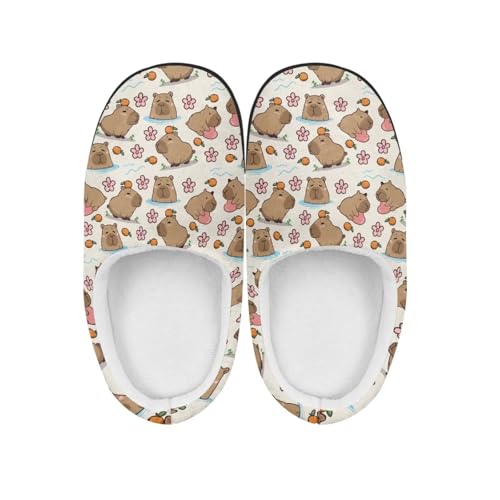NETILGEN Hausschuhe für Mädchen und Jungen, Capybara-Blumenmuster, geschlossene Zehenpartie, warme Winterschuhe, flache Schuhe für drinnen und draußen von NETILGEN