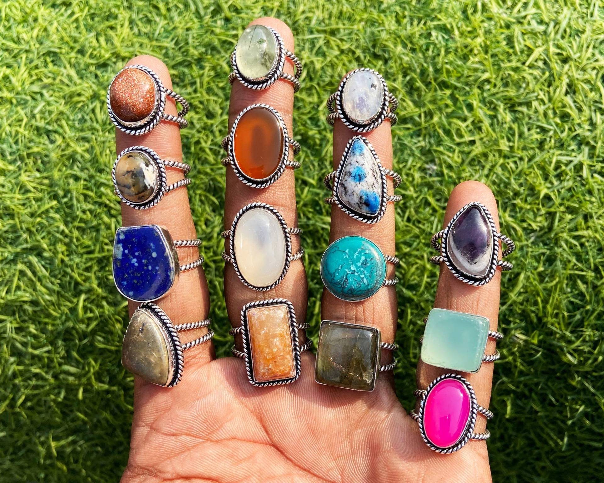 Verschiedene Kristall Ringe, Ringe Für Frauen, Handgemachte Chunky Zierliche Statement Größe 6 Bis 10 von NEWCELLECTION