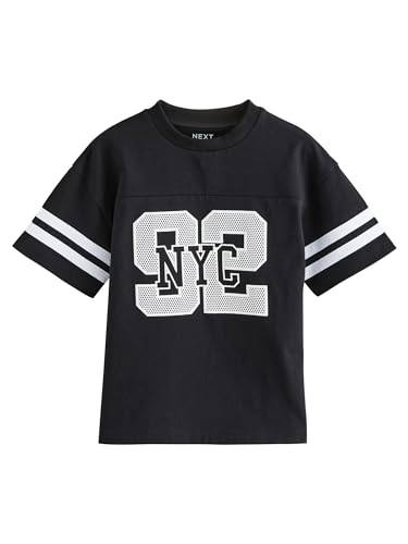 NEXT Relaxed Fit Kurzarm-T-Shirt mit Grafikprint Black Varsity 9 Jahre von NEXT