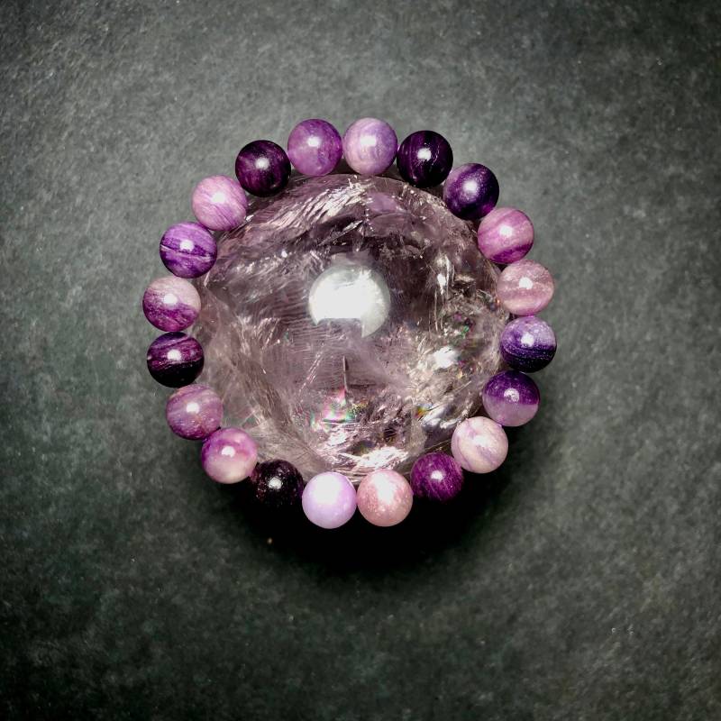 Armband - Sugilith Fluorit Symbiose 10mmx16cm Natürliche Kristall Kombination Lila Quarz Handarbeit Mala Seltene Edelsteine Werterhebend von NGNGNCrystal