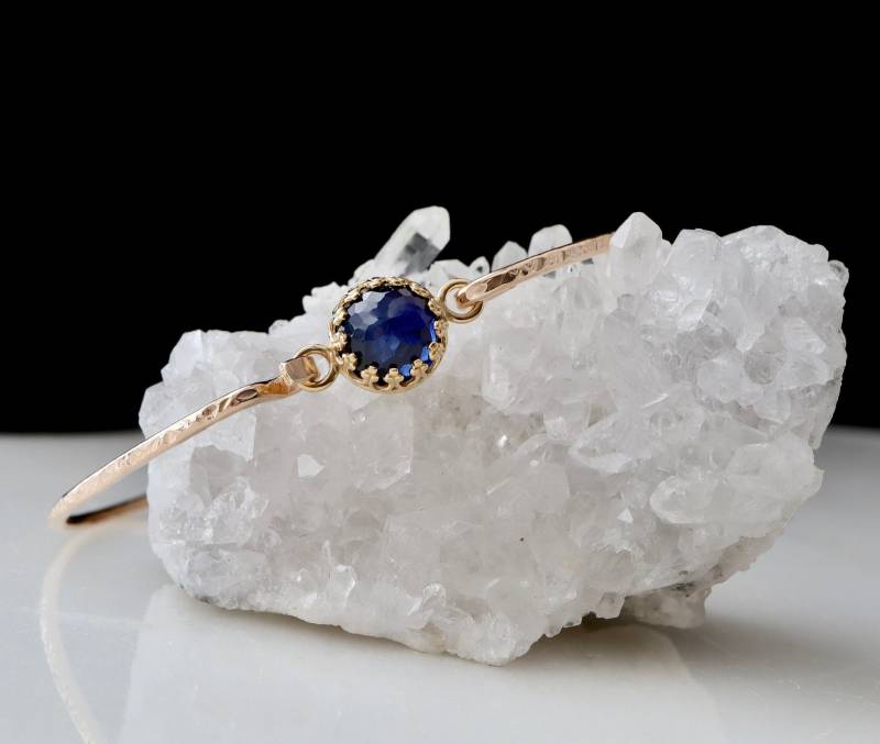 2, 5 Ct Saphir-Königsverschluss-Armband | Sterling Silber 14K Gold Fill Blauer Saphir Armband September Geburtsstein Mütter Schmuck Push-Geschenk von NICCOLETTI