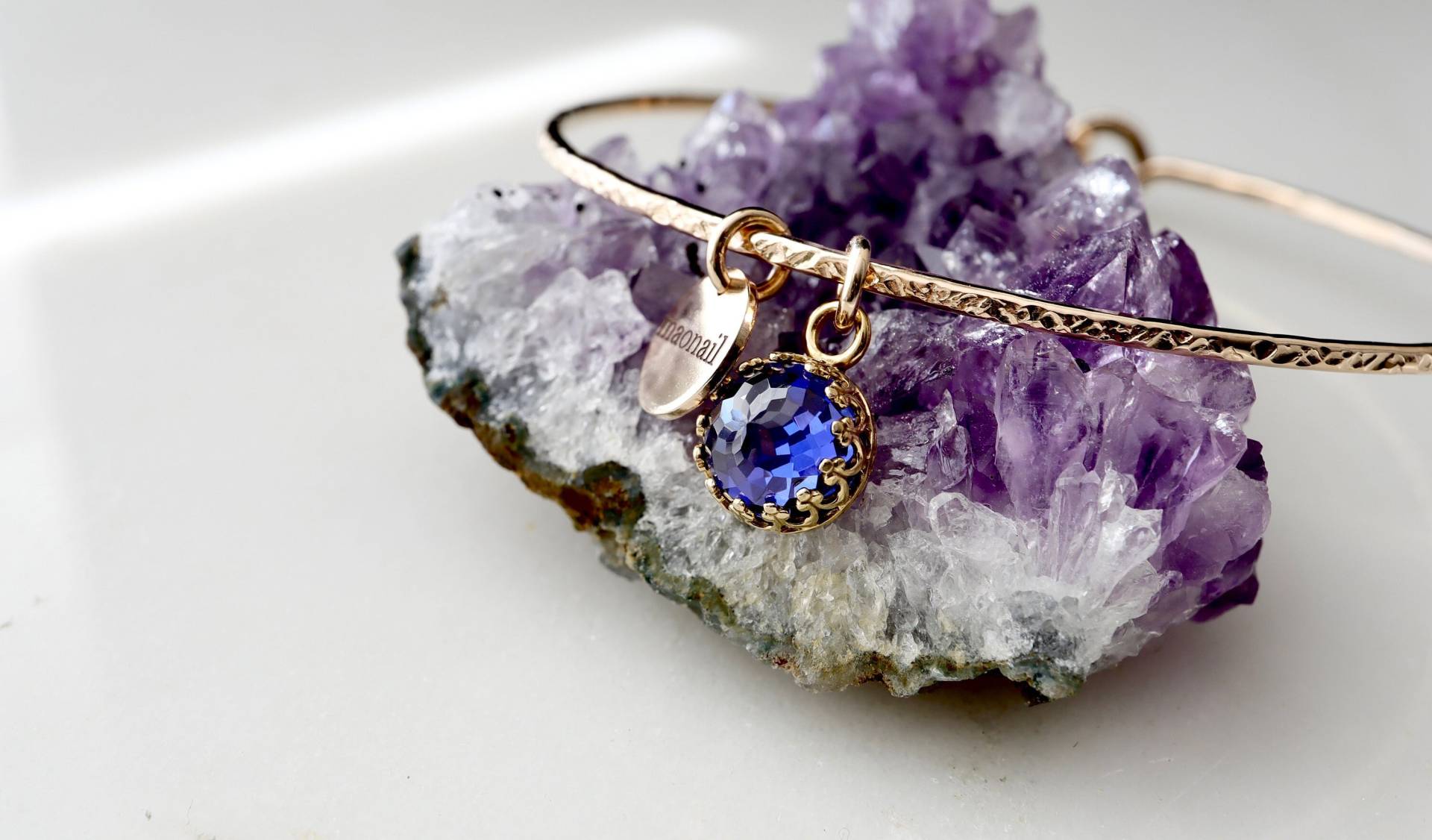 4, 5 Ct Tansanit Royal Charm Armreif | Dezember Geburtstags Violetter Edelstein Neues Mutter Drücken Geschenk Schmuck Mit Gravur Geburtsstein von NICCOLETTI