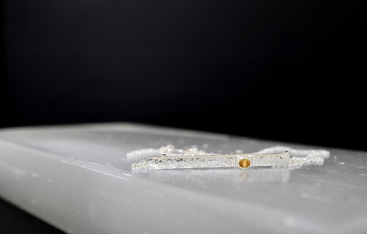 Citrin Bar Halskette in 14K Gold Filled Oder Sterling Silber, November Geburtsstein von NICCOLETTI