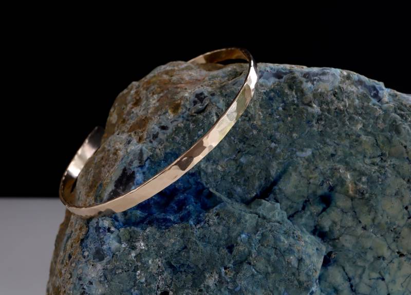 4 Mm Flacher Gehämmerter Armreif Oder Manschettenarmband | 14Kt Gold Filled Sterling Silber Armband Hochzeitsgeschenk Für Sie Und Ihn von NICCOLETTI